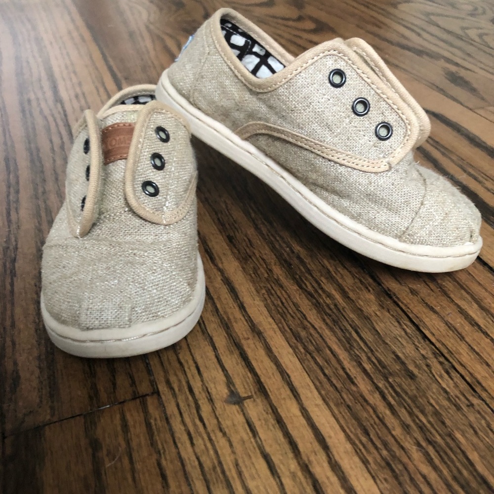 Tom’s Toddler Sz 10 Velcro Shoes